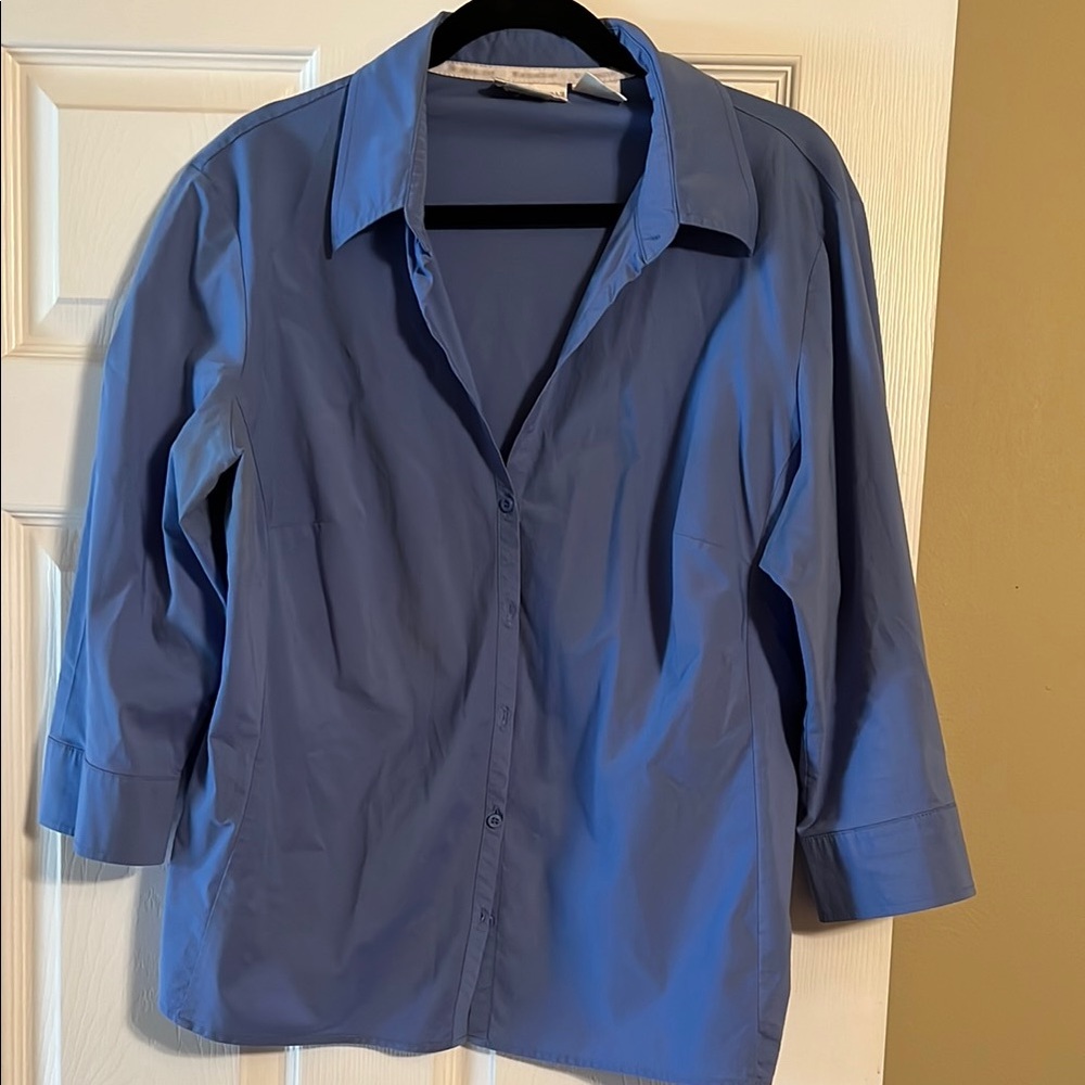 Worthington Woman Stretch 1X shirt. Slightly worn